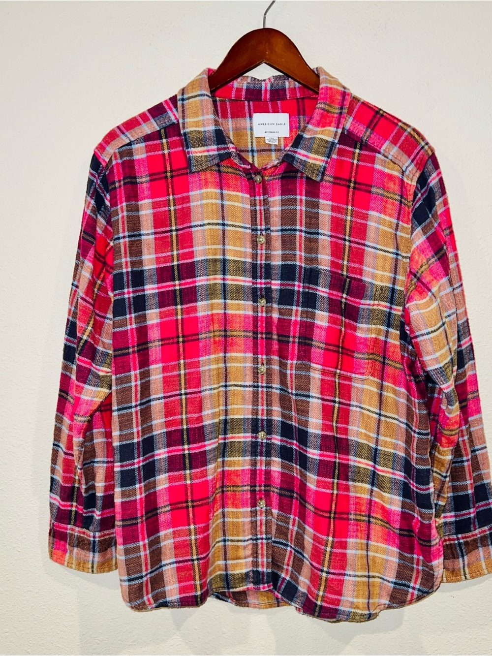 Women’s American Eagle boyfriend-fit soft flannel shirt size Large